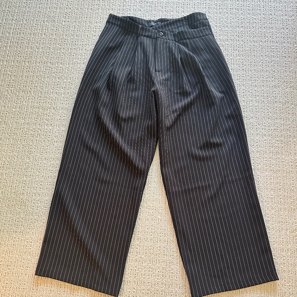 Lioness La Mesa Pant in black pinstripe  -SZ Large NWOT - Picture 5 of 13